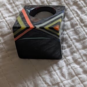 Sobral Geometric Black Ring with Multicolor Accents